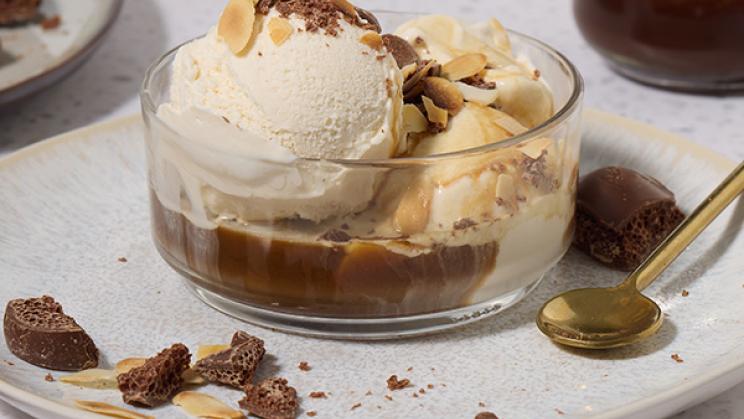 Ice Cream with Coffee Pour Over