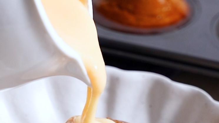 CREMORA & COFFEE  MALVA PUDDINGS